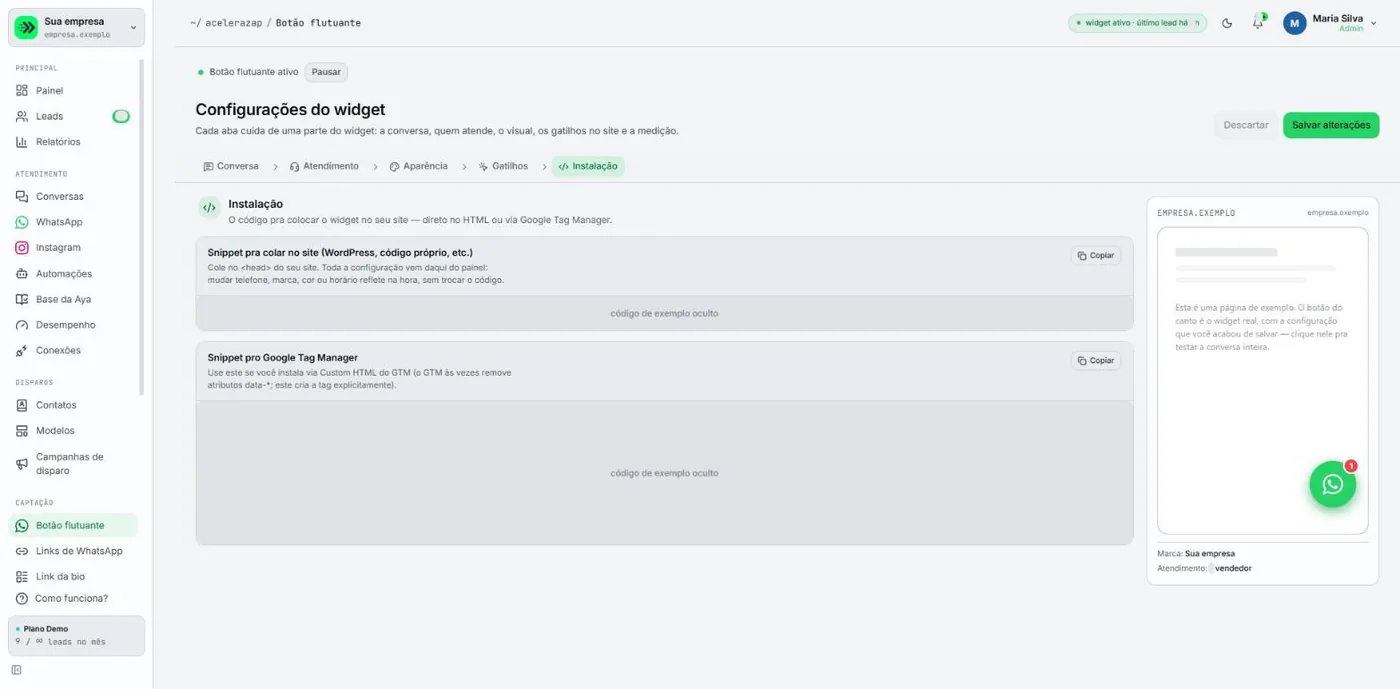 Configurações do botão flutuante na aba Instalação, com os dois trechos de código para colar no site: o trecho do site e o do Google Tag Manager.